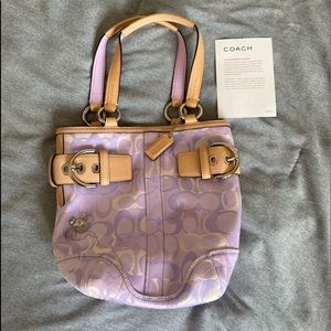 COACH- Signature Collection. Optic purple. Perfect Condition!!!!!!